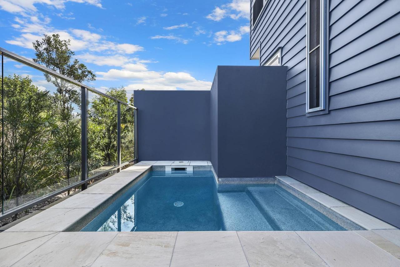 Welcoming Lakeside Getaway With Waterviews, Wifi, Pool & Park Mooloolaba Esterno foto